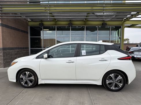 Used 2021 Nissan Leaf SV w/ SV Technology Package image 7