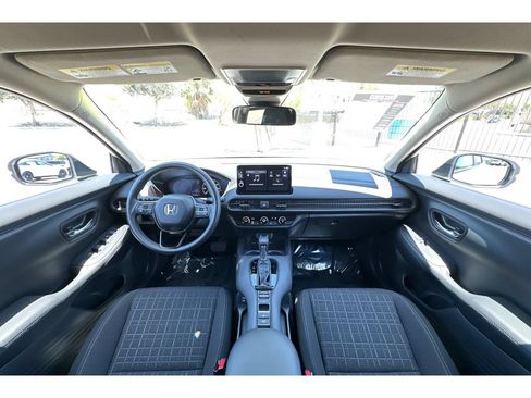 Used 2027 Honda HR-V LX image 15