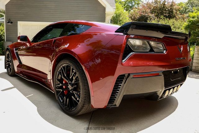 Used 2017 Chevrolet Corvette Z06 RWD image 6