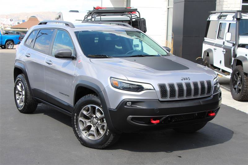 Used 2021 Jeep Cherokee Trailhawk AWD/4WD image 2