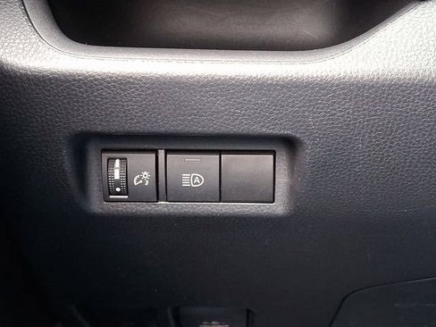 Used 2023 Toyota RAV4 XLE AWD/4WD image 24