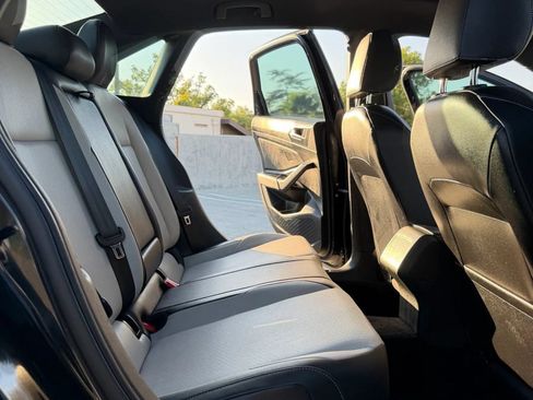 Used 2019 Volkswagen Jetta R-Line FWD image 5