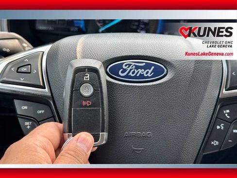 Used 2024 Ford Edge SEL AWD/4WD image 43