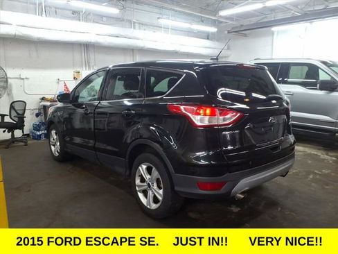 Used 2015 Ford Escape SE image 7