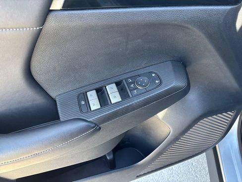 Used 2024 Mitsubishi Outlander SE Black Edition AWD/4WD image 10