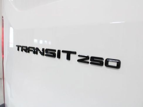 New 2026 Ford Transit 250 148 Medium Roof w/ Load Area Protection Package RWD image 38