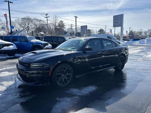 Used 2019 Dodge Charger R/T w/ Plus Group image 7
