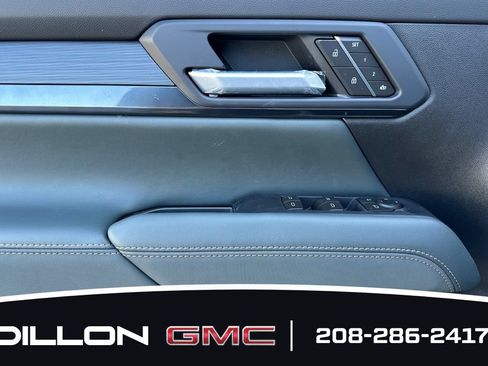 New 2026 GMC Terrain AT4 w/ Convenience Package III AWD/4WD image 11