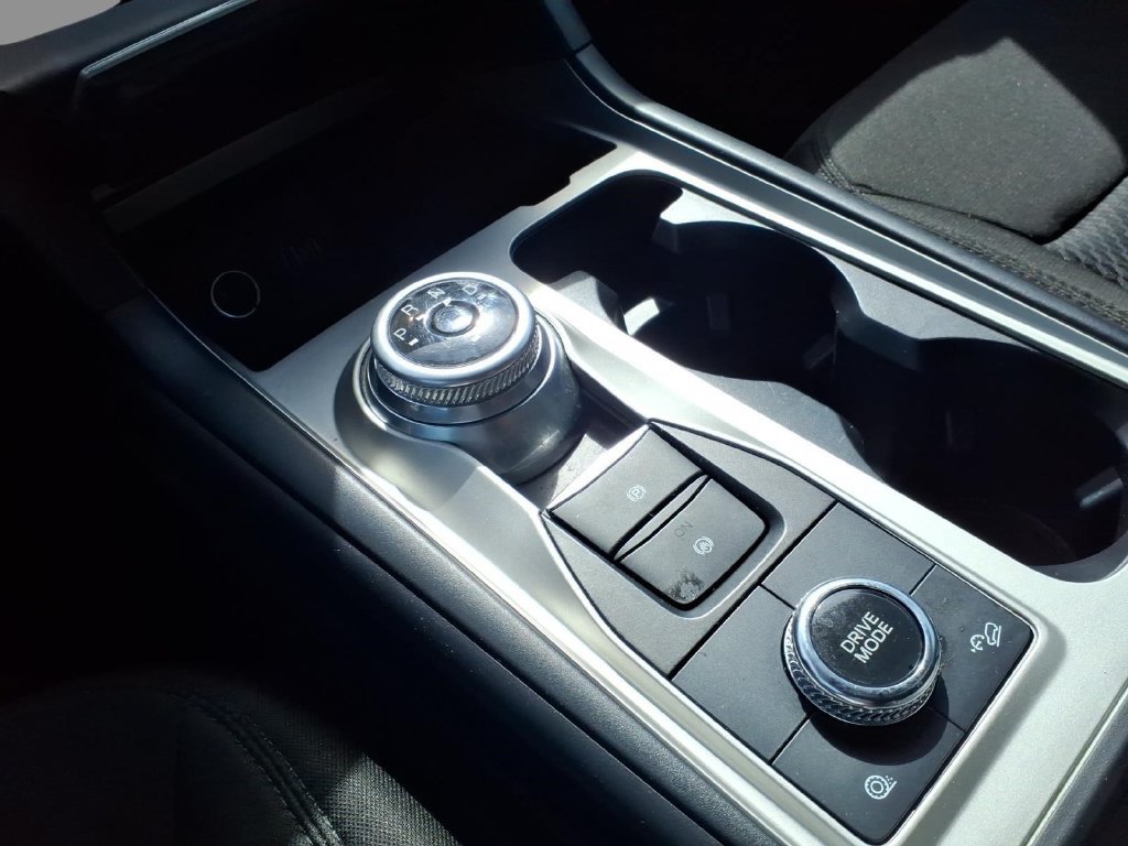 Used 2023 Ford Explorer XLT AWD/4WD image 25