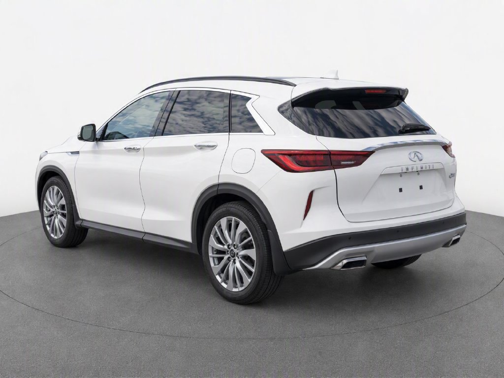 Certified 2023 INFINITI QX50 Luxe AWD/4WD image 3