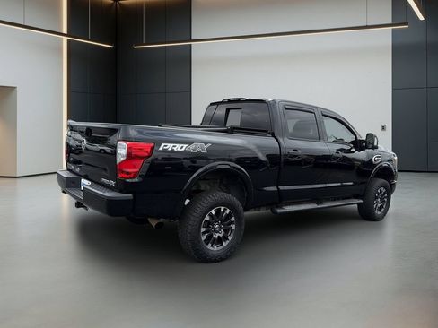 Used 2017 Nissan Titan PRO-4X w/ Pro-4x Convenience Package AWD/4WD image 6