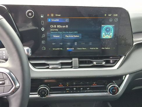 Used 2025 Chevrolet Equinox LT image 16