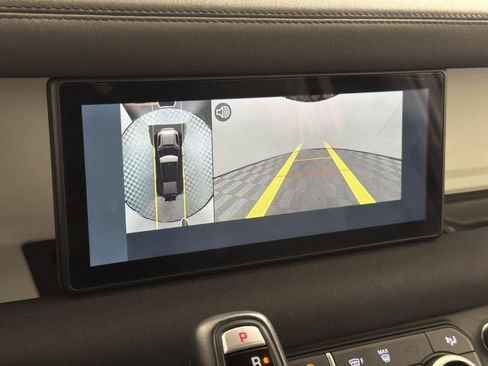 Used 2023 Land Rover Defender 110 S image 17