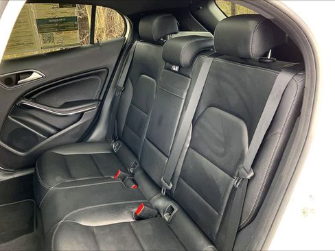Used 2016 Mercedes-Benz GLA 250 4MATIC image 21