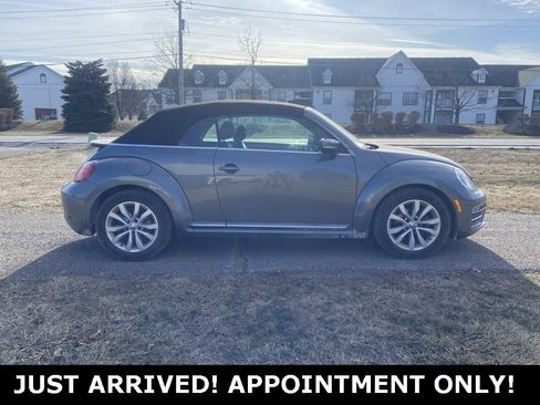 Used 2017 Volkswagen Beetle 1.8T Classic image 7