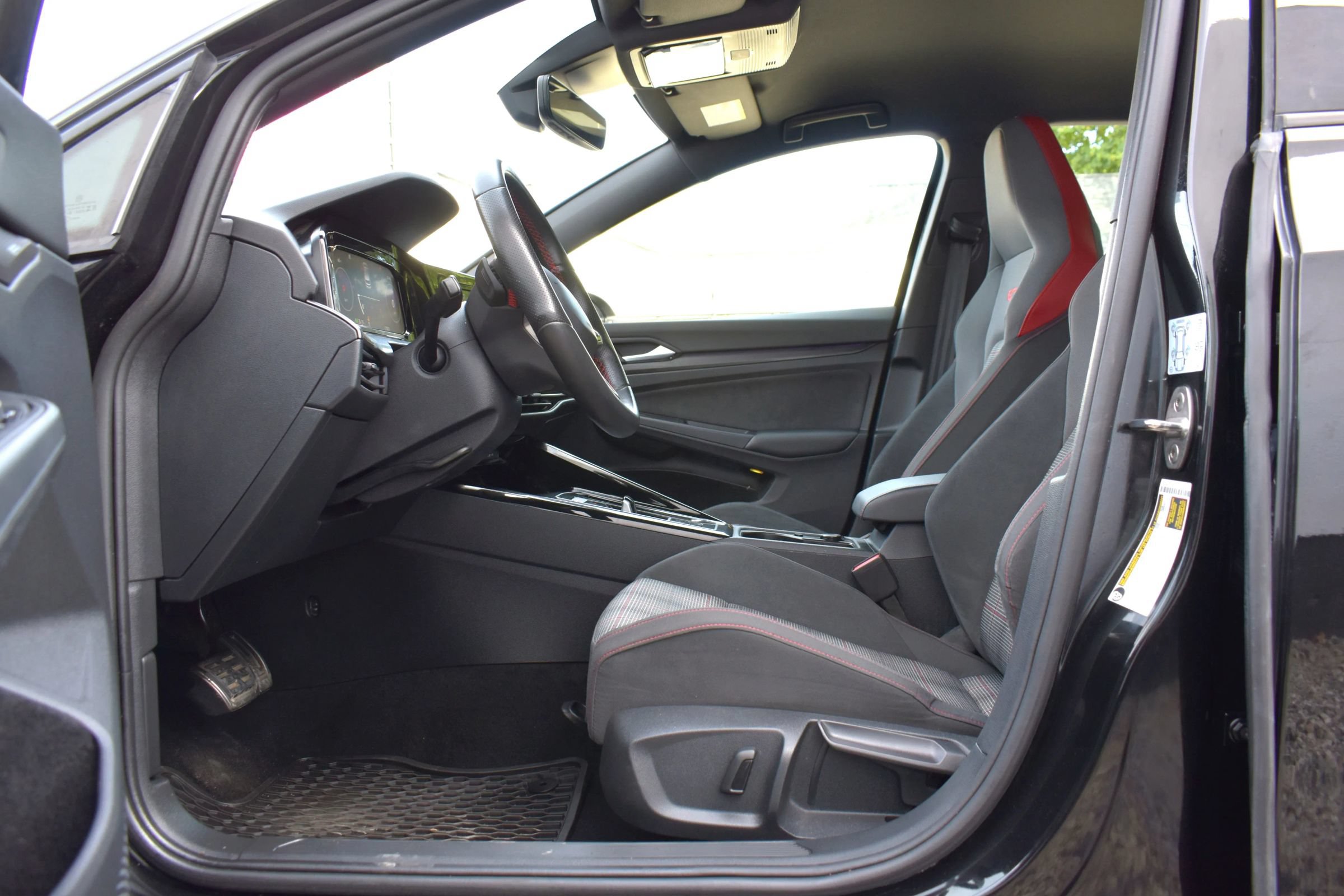 Used 2024 Volkswagen GTI S FWD image 10