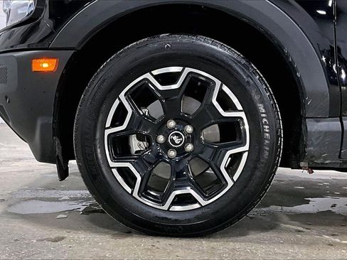 Certified 2025 Ford Bronco Sport Outer Banks w/ Outer Banks Tech Package+ image 9