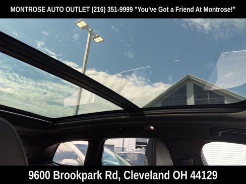 Used 2019 Volvo XC60 T6 R-Design AWD/4WD image 9