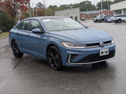 Used 2025 Volkswagen Jetta SE