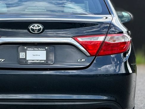 Used 2017 Toyota Camry LE FWD image 14