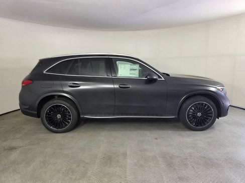 New 2026 Mercedes-Benz GLC 300 image 3