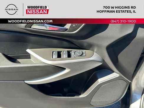 Used 2024 Chevrolet Trax LS FWD image 22