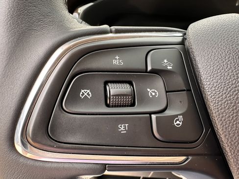 Certified 2023 Buick Envision Essence w/ Sport Touring Package image 26