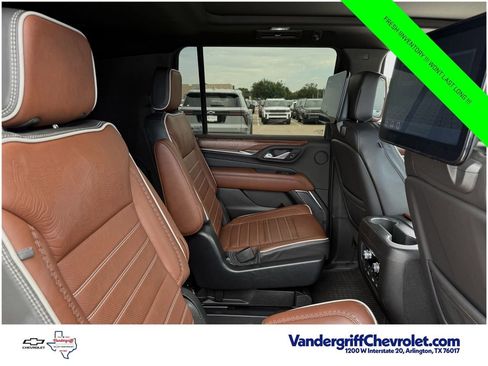 Used 2023 GMC Yukon XL Denali Ultimate AWD/4WD image 22