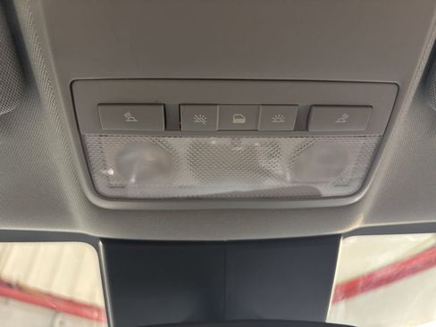 Used 2018 Chevrolet Trax LS image 18