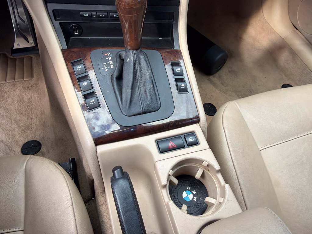 Used 2004 BMW 330Ci Convertible RWD image 8