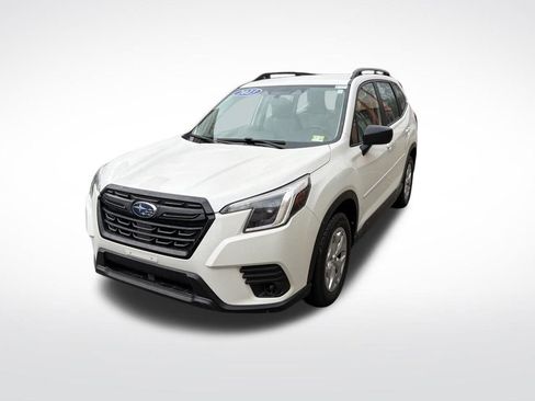Used 2023 Subaru Forester image 4