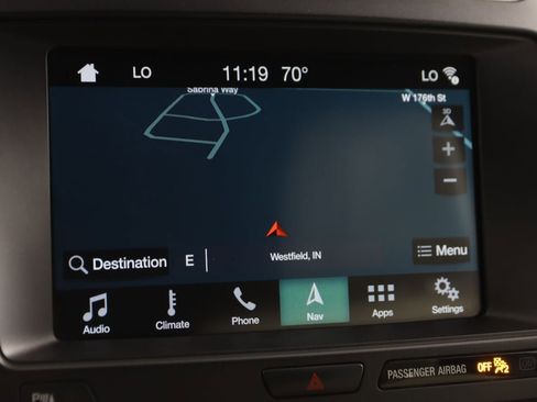 Used 2018 Ford Explorer XLT w/ Equipment Group 202A image 9