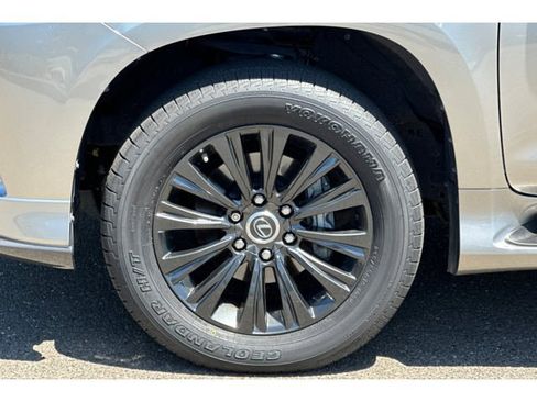 Certified 2023 Lexus GX 460 Luxury w/ Sport Design Package AWD/4WD image 27