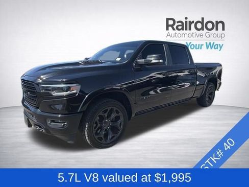 Used 2020 RAM 1500 Limited w/ Black Appearance Package AWD/4WD image 3