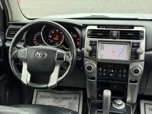 Used 2010 Toyota 4Runner Limited AWD/4WD image 21