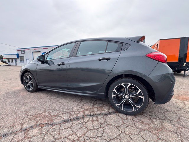 Used 2019 Chevrolet Cruze LT w/ LT True North Edition FWD image 4