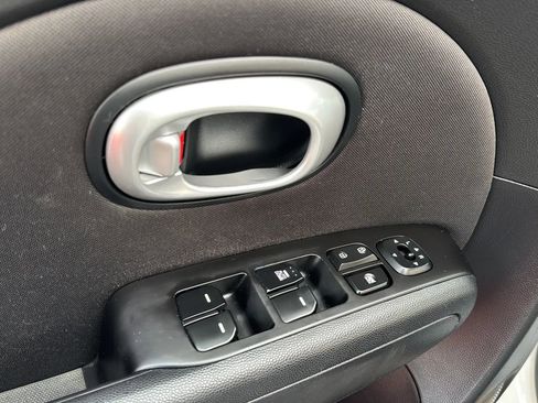 Used 2016 Kia Soul image 15