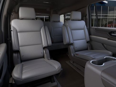 New 2026 GMC Yukon XL Elevation image 17