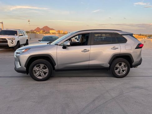 Used 2023 Toyota RAV4 LE AWD/4WD image 6