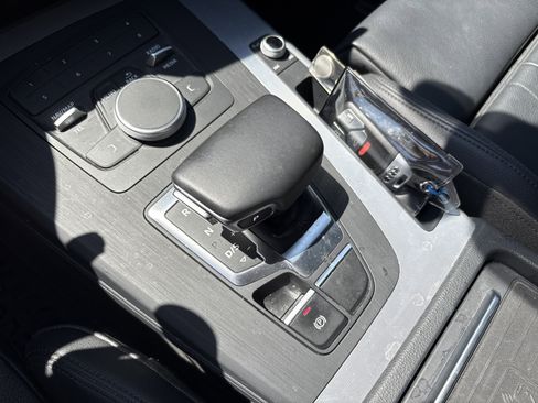 Used 2020 Audi Q5 2.0T Premium AWD/4WD image 26