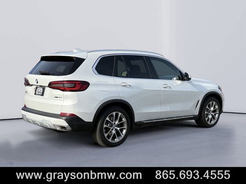 Used 2023 BMW X5 xDrive40i image 3