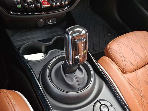 Used 2023 MINI Cooper Clubman S image 14