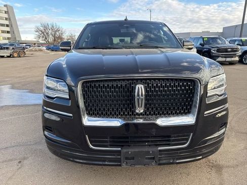 Used 2023 Lincoln Navigator L Reserve image 5