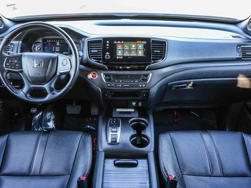 Certified 2022 Honda Passport TrailSport image 12