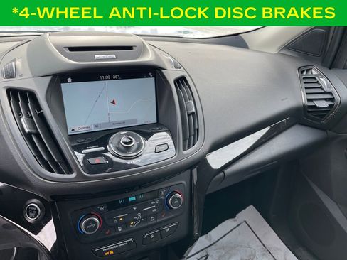 Used 2017 Ford Escape Titanium image 19