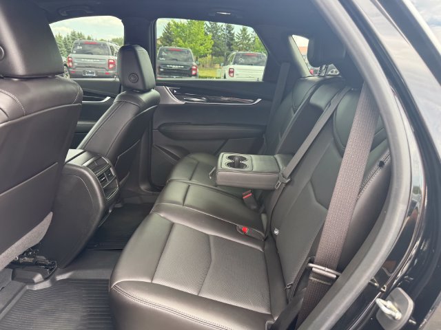 Used 2021 Cadillac XT5 Premium Luxury w/ LPO, Floor Liner Package AWD/4WD image 9