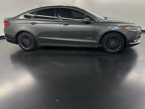 Used 2017 Ford Fusion Titanium image 8