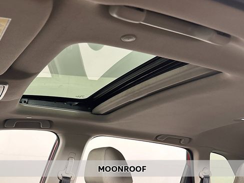 Used 2024 Honda CR-V EX image 3