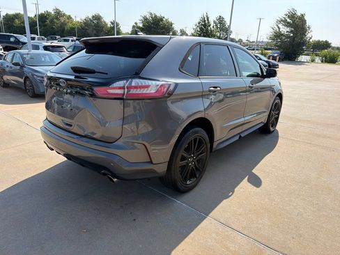 Used 2021 Ford Edge ST-Line FWD image 5