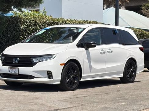 Certified 2024 Honda Odyssey Sport image 9